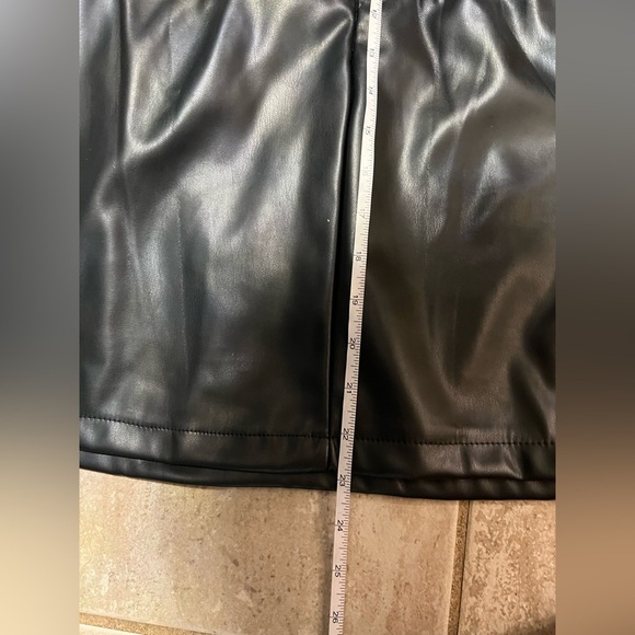 🖤🖤Asymmetrical Hem Faux Leather Strapless   Dress🖤🖤SZ M 🖤NWOT - Picture 14 of 14